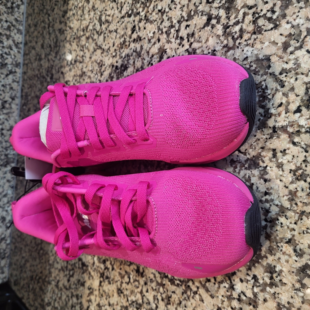 Avia Women's Pink Athletic Shoes